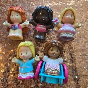 Fisher-Price Barbie Little People Figures‎ Lot of 5 Girl Friends Wheelchair
